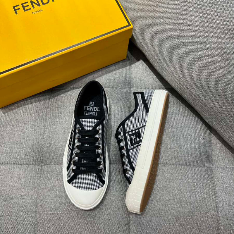 FENDI SNEAKER
