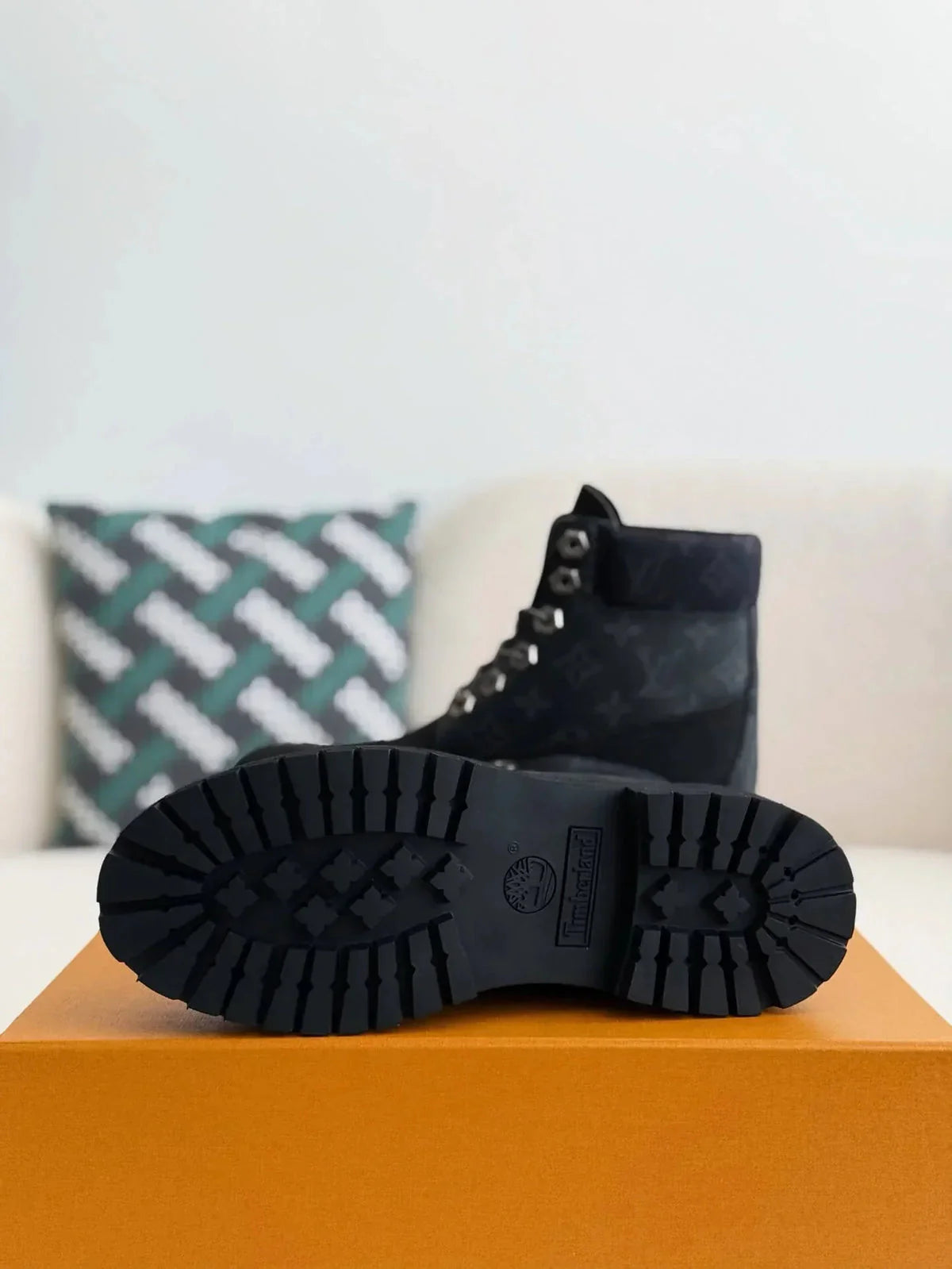 TIMBERLAND X LOUIS VUITTON