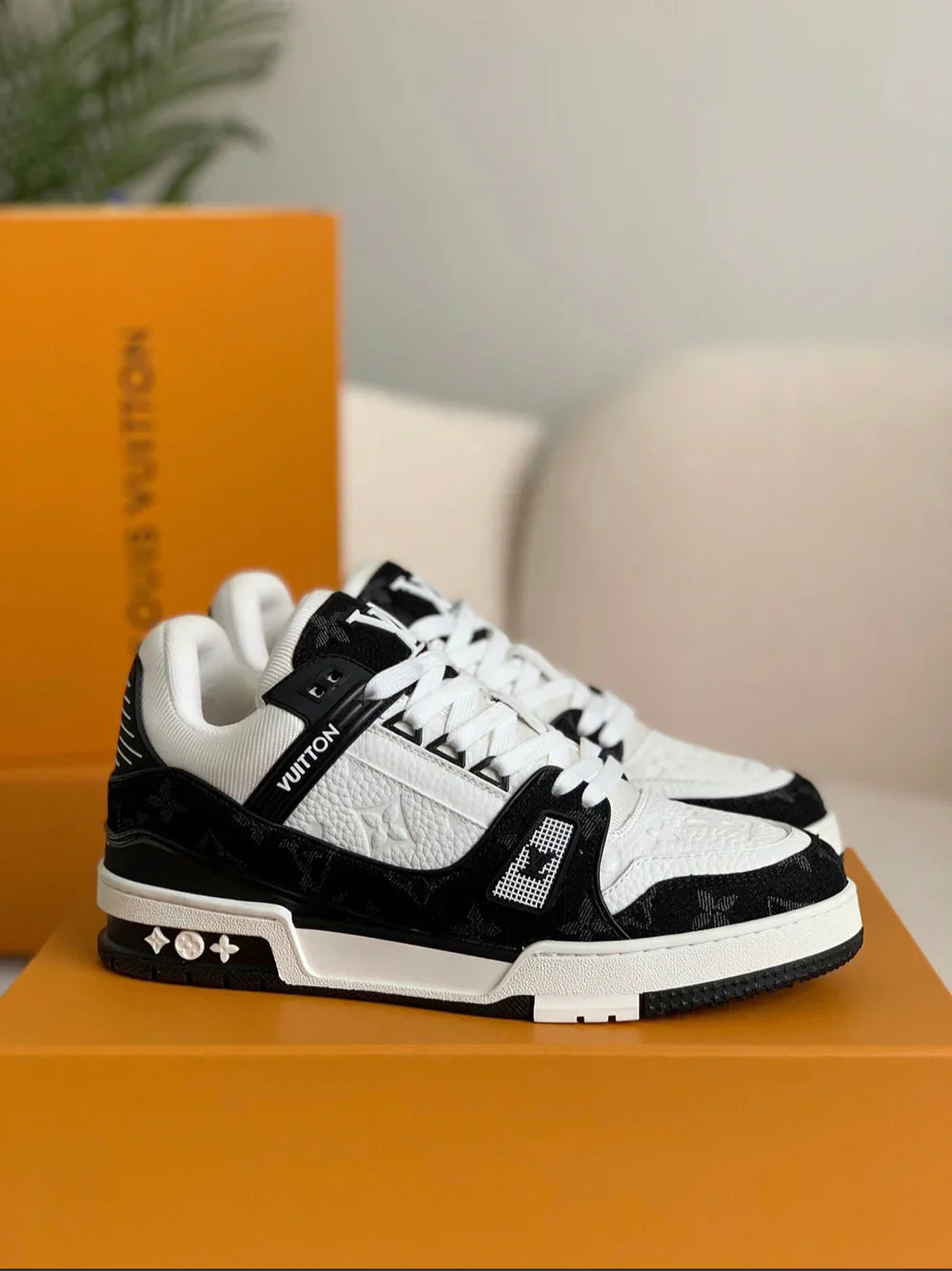 LOUIS VUITTON TRAINER