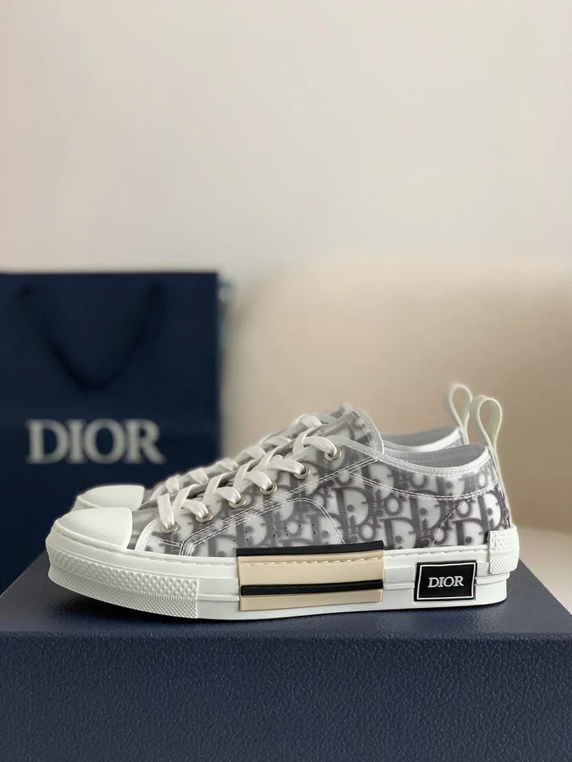 DIOR SNEAKER