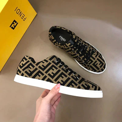 FENDI SNEAKER
