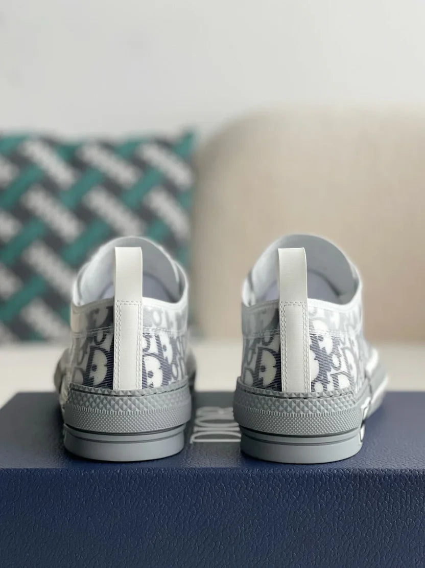 DIOR SNEAKER